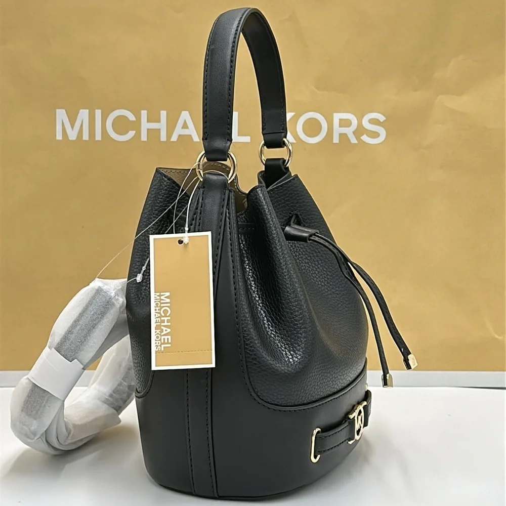 MICHAEL KORS  Reed Medium Pebbled Leather Bucket Bag Black NWT